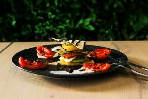 επαγγελματίας φωτογράφος εστίασης φωτογράφιση φωτογραφία φαγητών φαγητού πιάτου πιάτα στην θεσσαλονίκη φωτογραφία φαγητού food photography food styling | Batsoulas